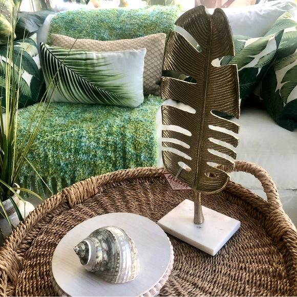 NWT! Tall Hawaiian Leaf Marble Style Base - Picture 1 of 4